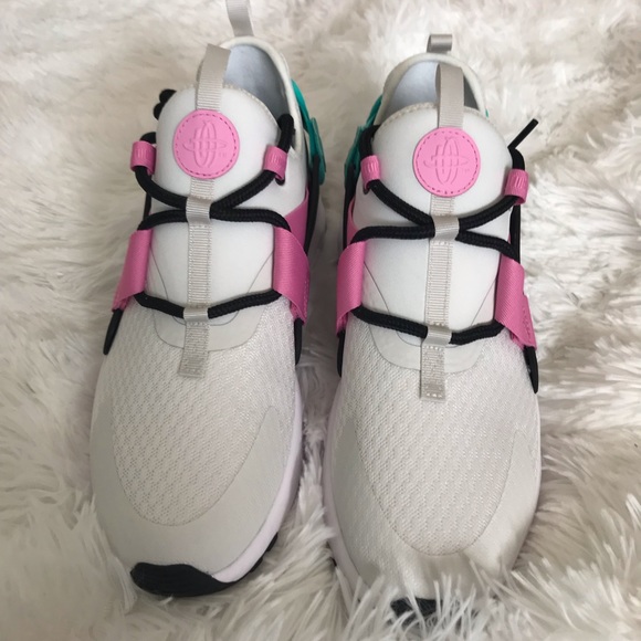 🚨SOLD🚨 Nike Air Huarache City Low - Picture 4 of 8